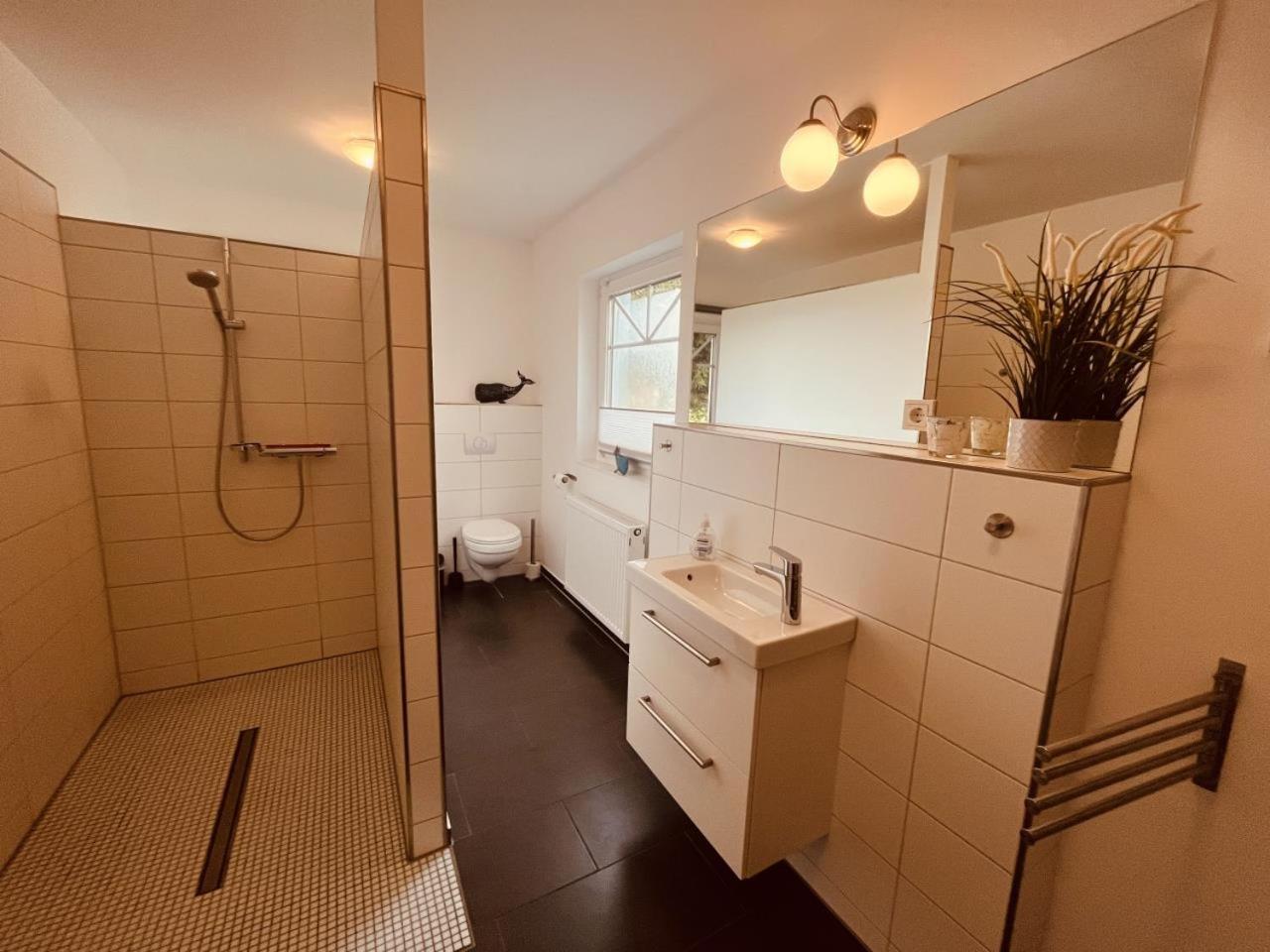 Ferienhaus De Niege Leive บอร์น ภายนอก รูปภาพ